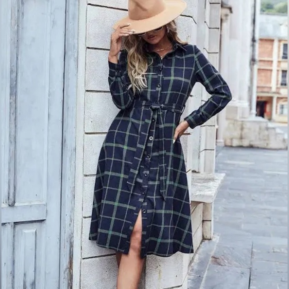 Oddy Plaid Button down midi dress